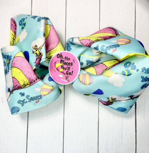 Cat in the hat bow